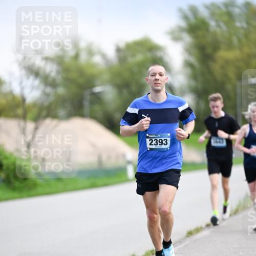 07.04.2024 - 43. Internationalen Wilhelmsburger Insellauf Dr. Thomas Lammeyer http://msf.ph/oto/6046937 07.04.2024 11:08:42 Laufen 2393 meine-sportfotos.de