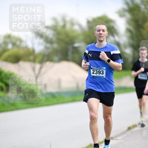 07.04.2024 - 43. Internationalen Wilhelmsburger Insellauf Dr. Thomas Lammeyer http://msf.ph/oto/6046943 07.04.2024 11:08:42 Laufen 2393, 11610 meine-sportfotos.de