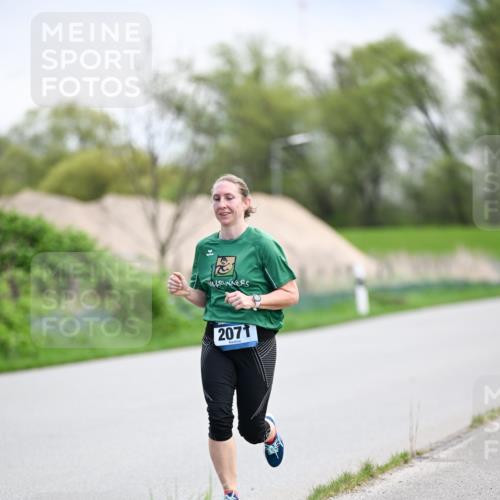 07.04.2024 - 43. Internationalen Wilhelmsburger Insellauf Dr. Thomas Lammeyer http://msf.ph/oto/6047037 07.04.2024 11:09:01 Laufen 2071 meine-sportfotos.de