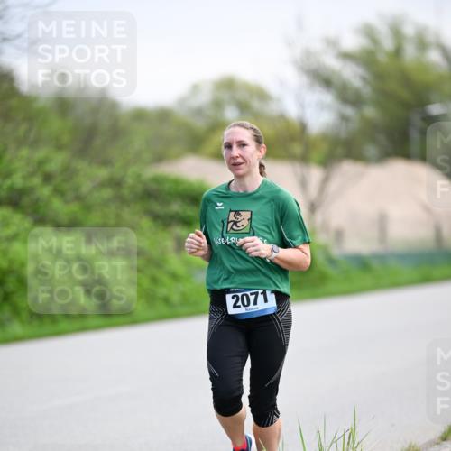 07.04.2024 - 43. Internationalen Wilhelmsburger Insellauf Dr. Thomas Lammeyer http://msf.ph/oto/6047054 07.04.2024 11:09:02 Laufen 2071 meine-sportfotos.de