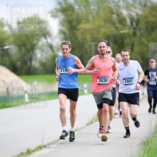 07.04.2024 - 43. Internationalen Wilhelmsburger Insellauf Dr. Thomas Lammeyer http://msf.ph/oto/6047083 07.04.2024 11:09:06 Laufen 2145, 3530, 2407 meine-sportfotos.de