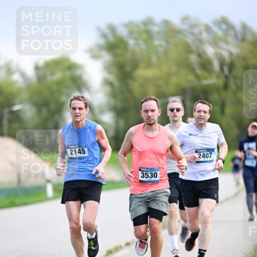 07.04.2024 - 43. Internationalen Wilhelmsburger Insellauf Dr. Thomas Lammeyer http://msf.ph/oto/6047099 07.04.2024 11:09:07 Laufen 2145, 3530, 2407 meine-sportfotos.de