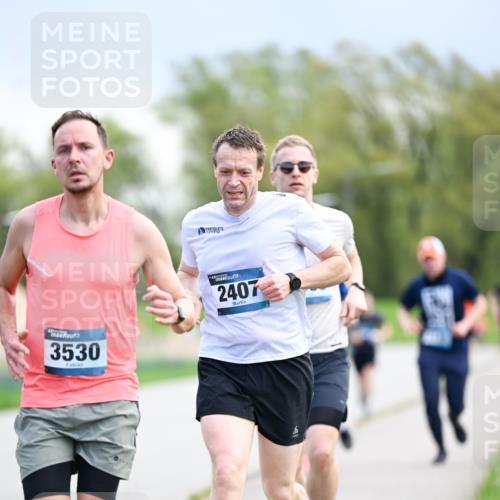 07.04.2024 - 43. Internationalen Wilhelmsburger Insellauf Dr. Thomas Lammeyer http://msf.ph/oto/6047124 07.04.2024 11:09:09 Laufen 3530, 2407 meine-sportfotos.de