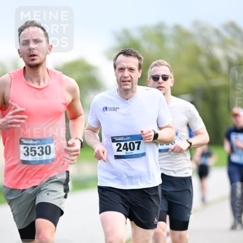 07.04.2024 - 43. Internationalen Wilhelmsburger Insellauf Dr. Thomas Lammeyer http://msf.ph/oto/6047132 07.04.2024 11:09:09 Laufen 3530, 43, 2407, 6 meine-sportfotos.de