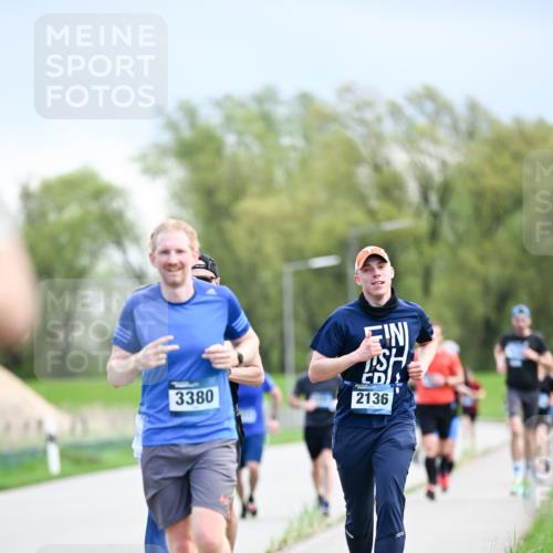 07.04.2024 - 43. Internationalen Wilhelmsburger Insellauf Dr. Thomas Lammeyer http://msf.ph/oto/6047151 07.04.2024 11:09:12 Laufen 3380, 2136 meine-sportfotos.de