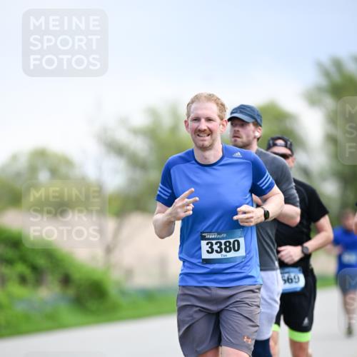 07.04.2024 - 43. Internationalen Wilhelmsburger Insellauf Dr. Thomas Lammeyer http://msf.ph/oto/6047171 07.04.2024 11:09:14 Laufen 43, 3380, 569 meine-sportfotos.de