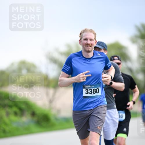 07.04.2024 - 43. Internationalen Wilhelmsburger Insellauf Dr. Thomas Lammeyer http://msf.ph/oto/6047173 07.04.2024 11:09:14 Laufen 3380, 59 meine-sportfotos.de