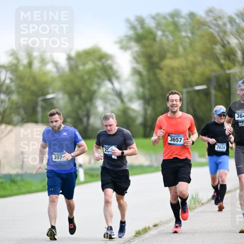 07.04.2024 - 43. Internationalen Wilhelmsburger Insellauf Dr. Thomas Lammeyer http://msf.ph/oto/6047218 07.04.2024 11:09:18 Laufen 25, 397, 3657, 2628, 364 meine-sportfotos.de