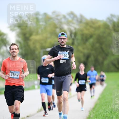 07.04.2024 - 43. Internationalen Wilhelmsburger Insellauf Dr. Thomas Lammeyer http://msf.ph/oto/6047232 07.04.2024 11:09:20 Laufen 3657, 2540 meine-sportfotos.de