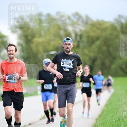 07.04.2024 - 43. Internationalen Wilhelmsburger Insellauf Dr. Thomas Lammeyer http://msf.ph/oto/6047235 07.04.2024 11:09:20 Laufen 3657, 316319, 3640 meine-sportfotos.de