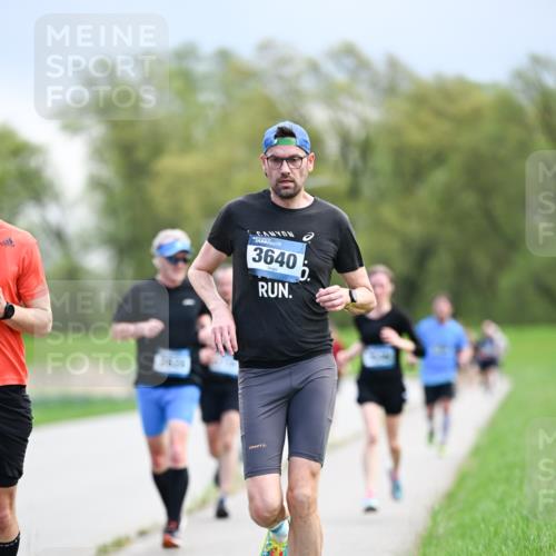 07.04.2024 - 43. Internationalen Wilhelmsburger Insellauf Dr. Thomas Lammeyer http://msf.ph/oto/6047242 07.04.2024 11:09:21 Laufen 3640 meine-sportfotos.de