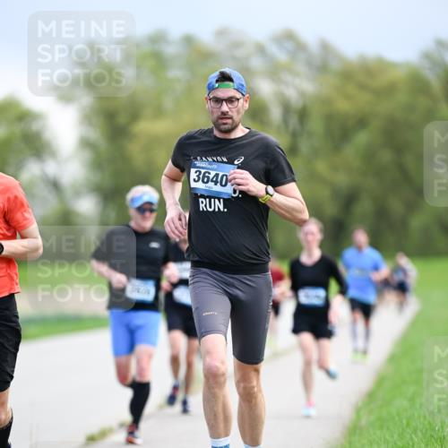 07.04.2024 - 43. Internationalen Wilhelmsburger Insellauf Dr. Thomas Lammeyer http://msf.ph/oto/6047244 07.04.2024 11:09:21 Laufen 3640 meine-sportfotos.de