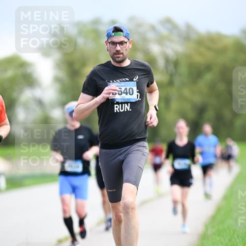 07.04.2024 - 43. Internationalen Wilhelmsburger Insellauf Dr. Thomas Lammeyer http://msf.ph/oto/6047251 07.04.2024 11:09:21 Laufen 640 meine-sportfotos.de