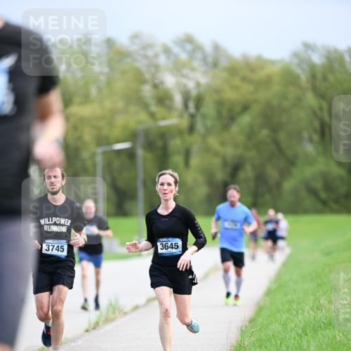 07.04.2024 - 43. Internationalen Wilhelmsburger Insellauf Dr. Thomas Lammeyer http://msf.ph/oto/6047268 07.04.2024 11:09:23 Laufen 3745, 3645 meine-sportfotos.de