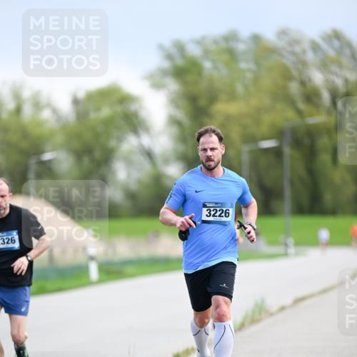 07.04.2024 - 43. Internationalen Wilhelmsburger Insellauf Dr. Thomas Lammeyer http://msf.ph/oto/6047348 07.04.2024 11:09:30 Laufen 326, 3226 meine-sportfotos.de