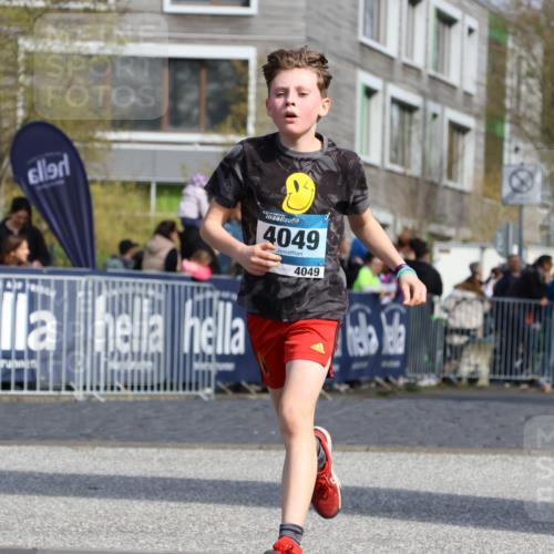 07.04.2024 - 43. Internationalen Wilhelmsburger Insellauf Strokosch-Dieckow http://msf.ph/oto/6047356 07.04.2024 11:20:40 Ziel 2406, 3243, 3661, 4049, 4339, 4357, 4384 meine-sportfotos.de