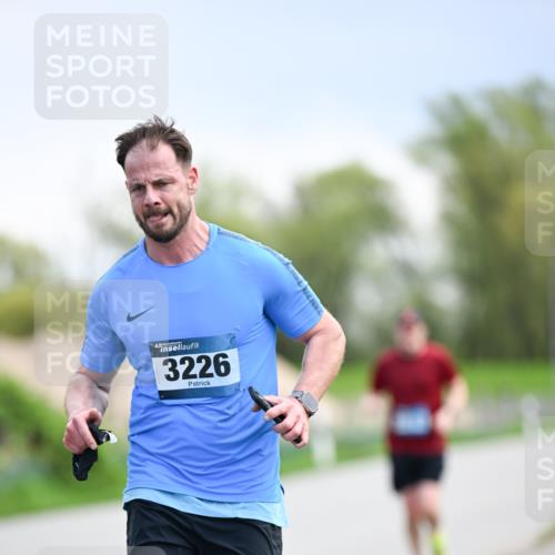 07.04.2024 - 43. Internationalen Wilhelmsburger Insellauf Dr. Thomas Lammeyer http://msf.ph/oto/6047374 07.04.2024 11:09:32 Laufen 43, 3226 meine-sportfotos.de