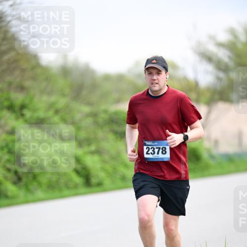 07.04.2024 - 43. Internationalen Wilhelmsburger Insellauf Dr. Thomas Lammeyer http://msf.ph/oto/6047400 07.04.2024 11:09:36 Laufen 2378 meine-sportfotos.de