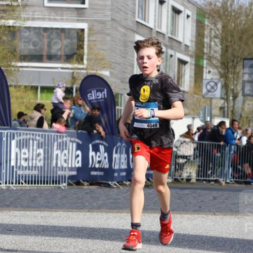 07.04.2024 - 43. Internationalen Wilhelmsburger Insellauf Strokosch-Dieckow http://msf.ph/oto/6047404 07.04.2024 11:20:39 Ziel 2406, 3243, 3661, 4049, 4339, 4357, 4384 meine-sportfotos.de