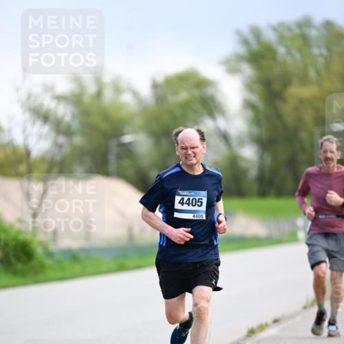 07.04.2024 - 43. Internationalen Wilhelmsburger Insellauf Dr. Thomas Lammeyer http://msf.ph/oto/6047408 07.04.2024 11:09:46 Laufen 4405, 4405 meine-sportfotos.de