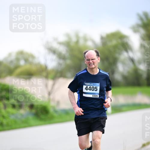 07.04.2024 - 43. Internationalen Wilhelmsburger Insellauf Dr. Thomas Lammeyer http://msf.ph/oto/6047418 07.04.2024 11:09:46 Laufen 4405, 4405 meine-sportfotos.de