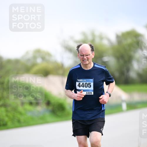 07.04.2024 - 43. Internationalen Wilhelmsburger Insellauf Dr. Thomas Lammeyer http://msf.ph/oto/6047425 07.04.2024 11:09:47 Laufen 4405, 4405 meine-sportfotos.de