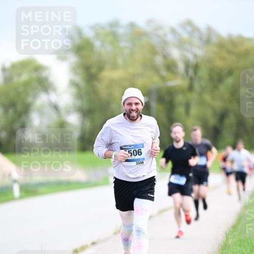 07.04.2024 - 43. Internationalen Wilhelmsburger Insellauf Dr. Thomas Lammeyer http://msf.ph/oto/6047446 07.04.2024 11:09:51 Laufen 506, 3506 meine-sportfotos.de