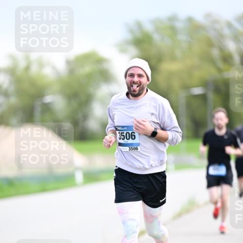 07.04.2024 - 43. Internationalen Wilhelmsburger Insellauf Dr. Thomas Lammeyer http://msf.ph/oto/6047465 07.04.2024 11:09:53 Laufen 3506, 3506 meine-sportfotos.de