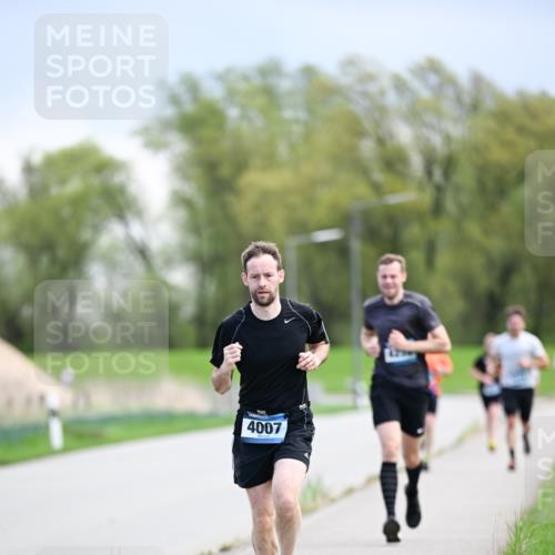 07.04.2024 - 43. Internationalen Wilhelmsburger Insellauf Dr. Thomas Lammeyer http://msf.ph/oto/6047479 07.04.2024 11:09:54 Laufen 4007 meine-sportfotos.de