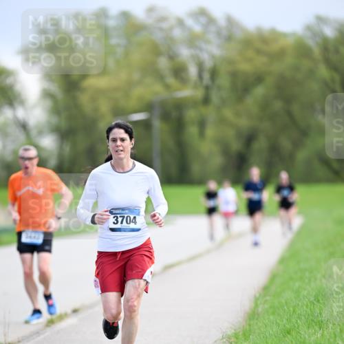 07.04.2024 - 43. Internationalen Wilhelmsburger Insellauf Dr. Thomas Lammeyer http://msf.ph/oto/6047670 07.04.2024 11:10:21 Laufen 3704 meine-sportfotos.de
