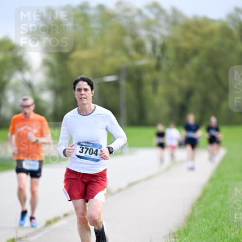 07.04.2024 - 43. Internationalen Wilhelmsburger Insellauf Dr. Thomas Lammeyer http://msf.ph/oto/6047677 07.04.2024 11:10:21 Laufen 3704 meine-sportfotos.de