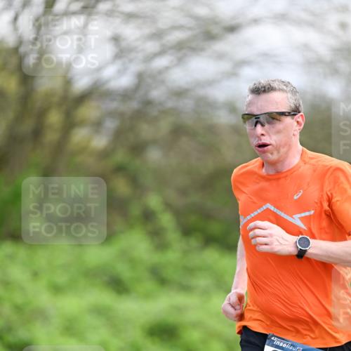 07.04.2024 - 43. Internationalen Wilhelmsburger Insellauf Dr. Thomas Lammeyer http://msf.ph/oto/6047726 07.04.2024 11:10:27 Laufen 43, 3442 meine-sportfotos.de