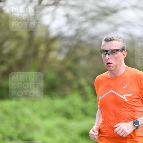 07.04.2024 - 43. Internationalen Wilhelmsburger Insellauf Dr. Thomas Lammeyer http://msf.ph/oto/6047729 07.04.2024 11:10:27 Laufen 43, 3442 meine-sportfotos.de