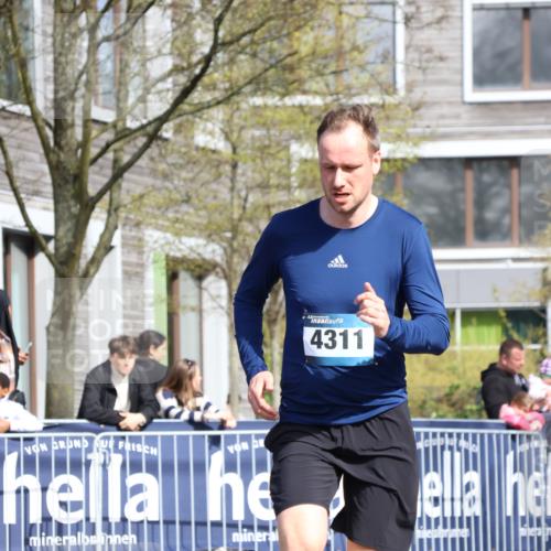 07.04.2024 - 43. Internationalen Wilhelmsburger Insellauf Strokosch-Dieckow http://msf.ph/oto/6047764 07.04.2024 11:20:25 Ziel 2406, 3150, 3496, 4311, 4384 meine-sportfotos.de
