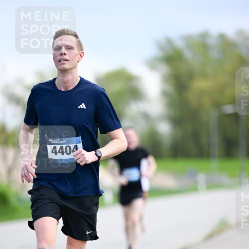 07.04.2024 - 43. Internationalen Wilhelmsburger Insellauf Dr. Thomas Lammeyer http://msf.ph/oto/6047787 07.04.2024 11:10:38 Laufen 4404 meine-sportfotos.de