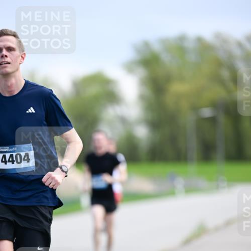 07.04.2024 - 43. Internationalen Wilhelmsburger Insellauf Dr. Thomas Lammeyer http://msf.ph/oto/6047792 07.04.2024 11:10:38 Laufen 4404 meine-sportfotos.de