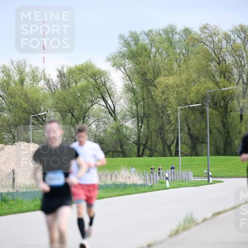07.04.2024 - 43. Internationalen Wilhelmsburger Insellauf Dr. Thomas Lammeyer http://msf.ph/oto/6047801 07.04.2024 11:10:39 Laufen  meine-sportfotos.de