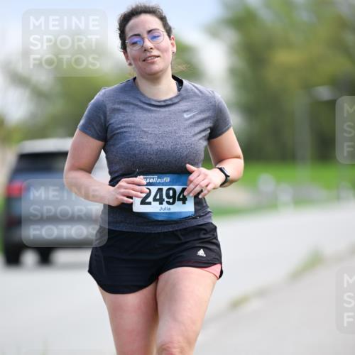 07.04.2024 - 43. Internationalen Wilhelmsburger Insellauf Dr. Thomas Lammeyer http://msf.ph/oto/6047899 07.04.2024 11:10:50 Laufen 2494 meine-sportfotos.de