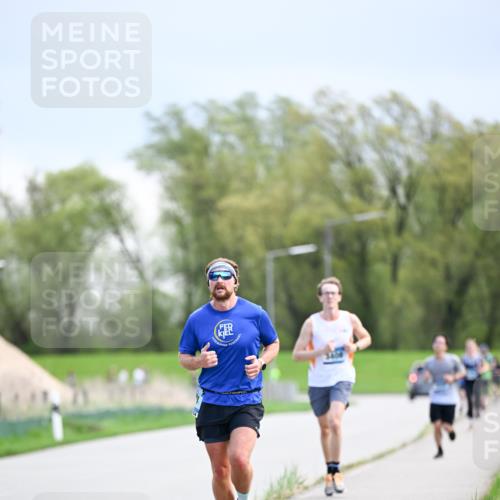 07.04.2024 - 43. Internationalen Wilhelmsburger Insellauf Dr. Thomas Lammeyer http://msf.ph/oto/6047908 07.04.2024 11:11:01 Laufen  meine-sportfotos.de
