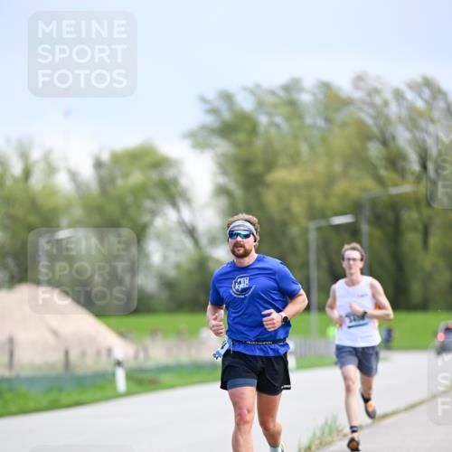07.04.2024 - 43. Internationalen Wilhelmsburger Insellauf Dr. Thomas Lammeyer http://msf.ph/oto/6047917 07.04.2024 11:11:02 Laufen  meine-sportfotos.de