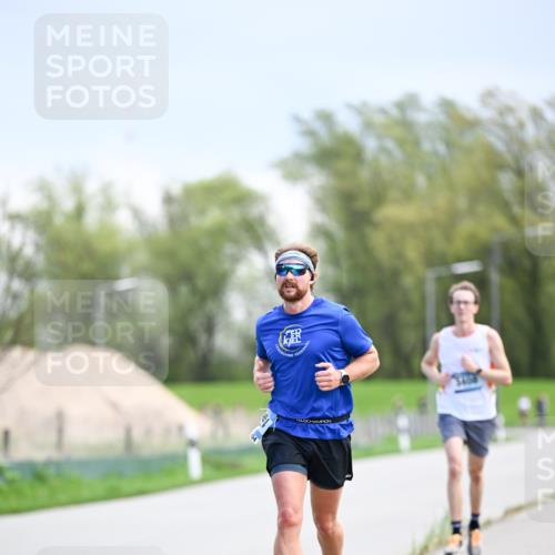 07.04.2024 - 43. Internationalen Wilhelmsburger Insellauf Dr. Thomas Lammeyer http://msf.ph/oto/6047929 07.04.2024 11:11:03 Laufen  meine-sportfotos.de