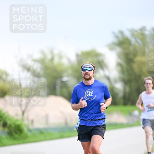 07.04.2024 - 43. Internationalen Wilhelmsburger Insellauf Dr. Thomas Lammeyer http://msf.ph/oto/6047944 07.04.2024 11:11:04 Laufen 54 meine-sportfotos.de