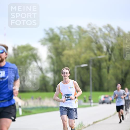 07.04.2024 - 43. Internationalen Wilhelmsburger Insellauf Dr. Thomas Lammeyer http://msf.ph/oto/6047947 07.04.2024 11:11:05 Laufen 340 meine-sportfotos.de