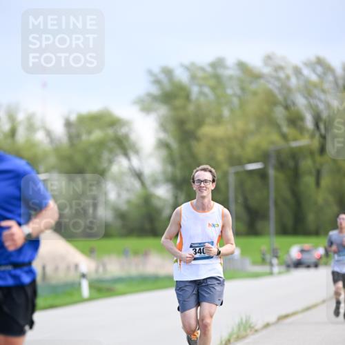 07.04.2024 - 43. Internationalen Wilhelmsburger Insellauf Dr. Thomas Lammeyer http://msf.ph/oto/6047953 07.04.2024 11:11:05 Laufen 340 meine-sportfotos.de