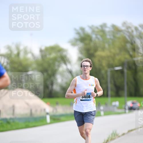 07.04.2024 - 43. Internationalen Wilhelmsburger Insellauf Dr. Thomas Lammeyer http://msf.ph/oto/6047964 07.04.2024 11:11:06 Laufen 3408 meine-sportfotos.de