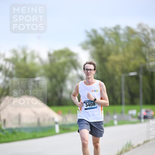 07.04.2024 - 43. Internationalen Wilhelmsburger Insellauf Dr. Thomas Lammeyer http://msf.ph/oto/6047968 07.04.2024 11:11:06 Laufen 3408 meine-sportfotos.de
