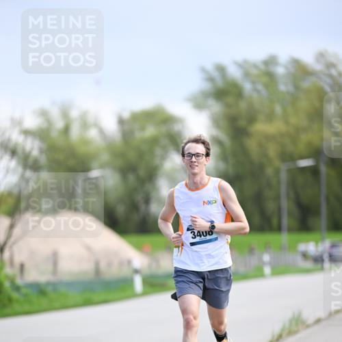 07.04.2024 - 43. Internationalen Wilhelmsburger Insellauf Dr. Thomas Lammeyer http://msf.ph/oto/6047971 07.04.2024 11:11:06 Laufen 3400 meine-sportfotos.de