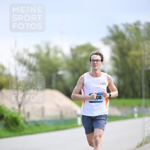 07.04.2024 - 43. Internationalen Wilhelmsburger Insellauf Dr. Thomas Lammeyer http://msf.ph/oto/6047977 07.04.2024 11:11:06 Laufen 08 meine-sportfotos.de