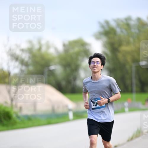 07.04.2024 - 43. Internationalen Wilhelmsburger Insellauf Dr. Thomas Lammeyer http://msf.ph/oto/6048009 07.04.2024 11:11:14 Laufen 396 meine-sportfotos.de