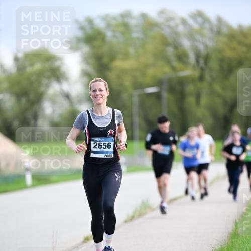 07.04.2024 - 43. Internationalen Wilhelmsburger Insellauf Dr. Thomas Lammeyer http://msf.ph/oto/6048025 07.04.2024 11:11:20 Laufen 2656, 2656 meine-sportfotos.de